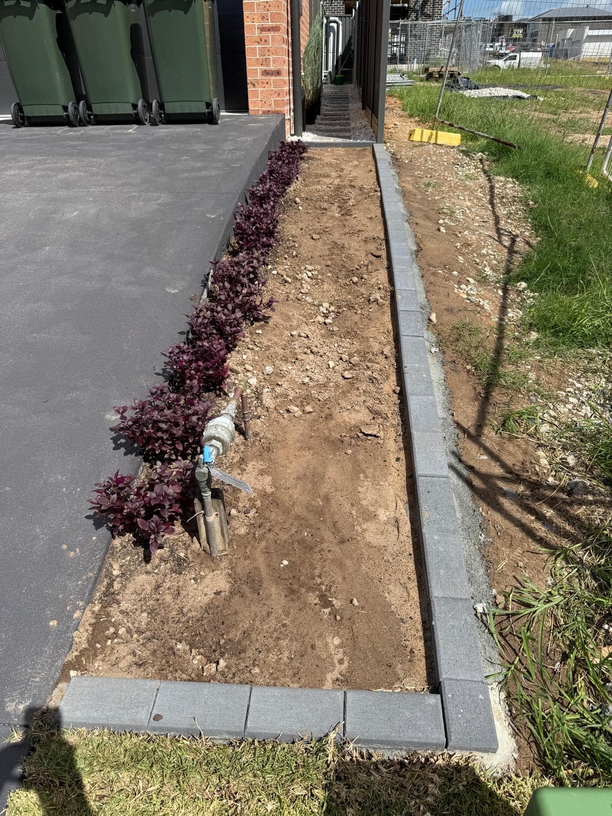 Professional fencing and landscaping services Macquarie Fields