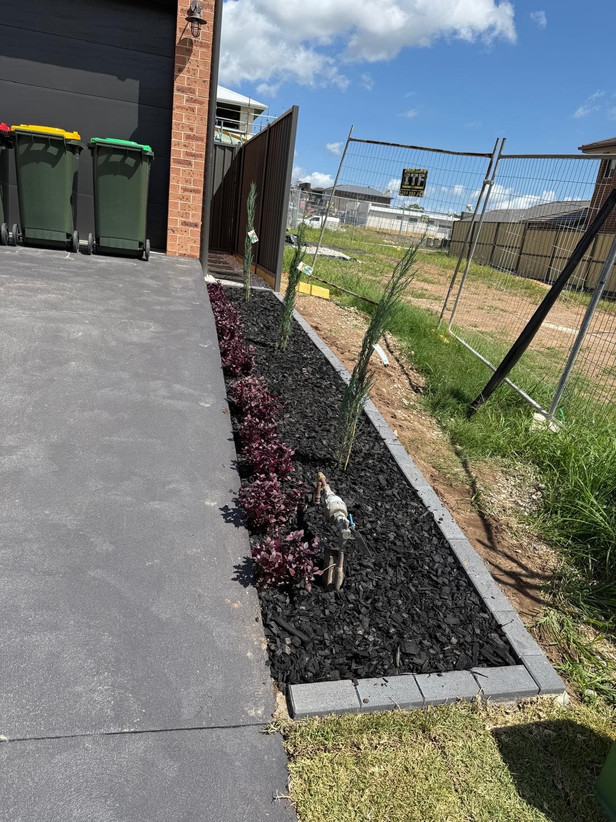 Professional fencing and landscaping services Riverstone